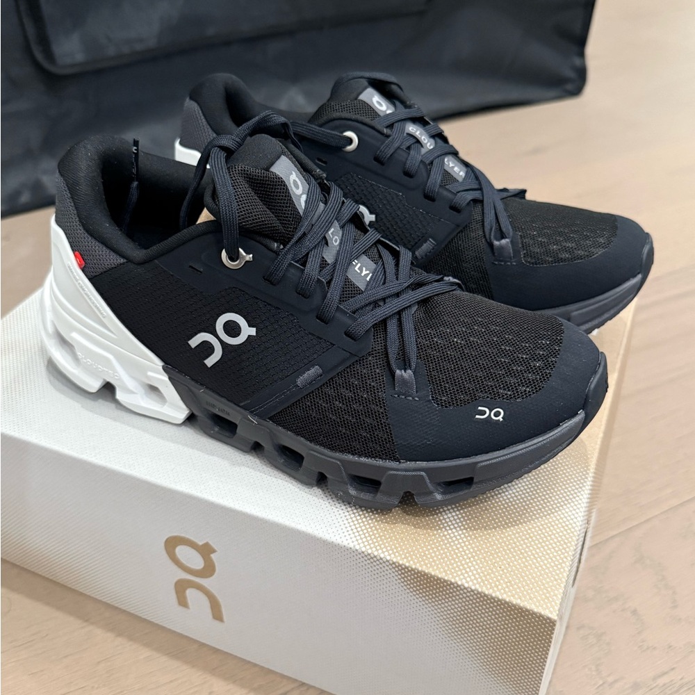 On Running - Cloudflyer 4 Wide Women’s 7.5